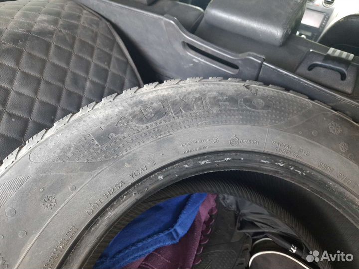 Kumho I'Zen RV Stud KC16 235/65 R17