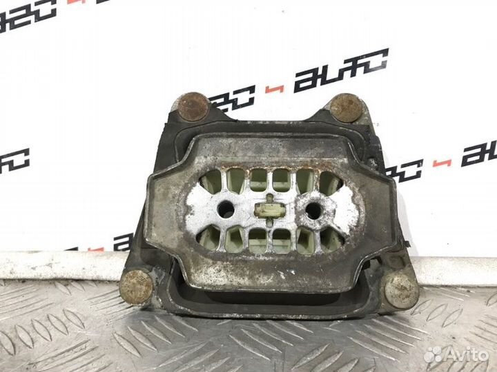 Опора АКПП Audi A6 C6 3.2 2005