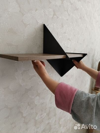 Полка декоративная