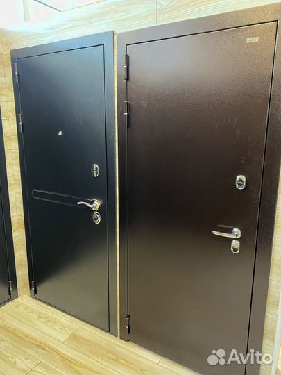 Входная дверь