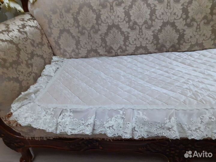 На диван сидуш