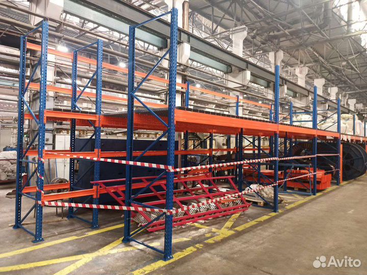 Монтаж мезонинных стеллажей