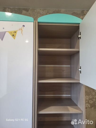 Набор мебели в детскую