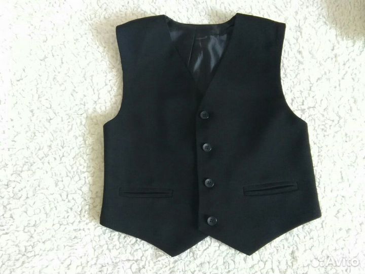 Жилет школьный на мальчика