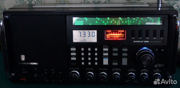 Радиоприёмник grundig satellit saba sanyo toshiba