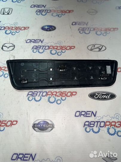 Накладка на порог салона задняя левая Kia Sportage