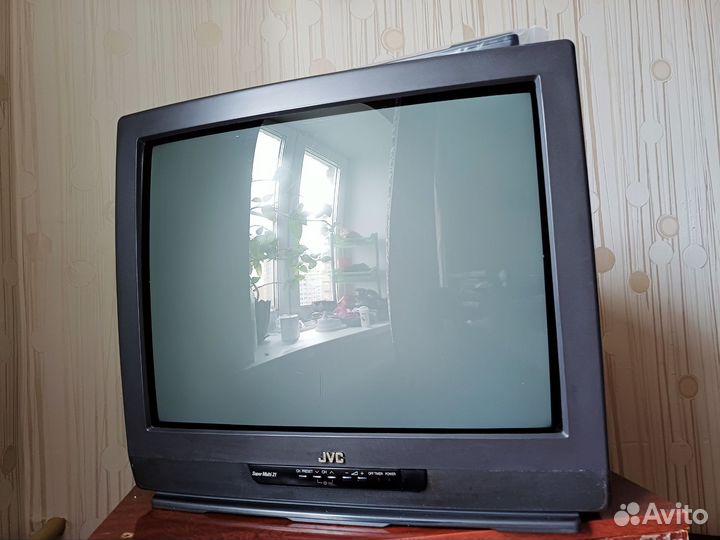 Телевизор JVC Super multi 21 