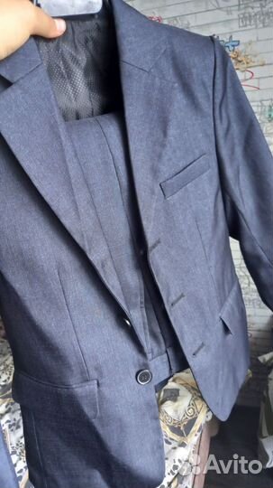 Школьный костюм новый 128