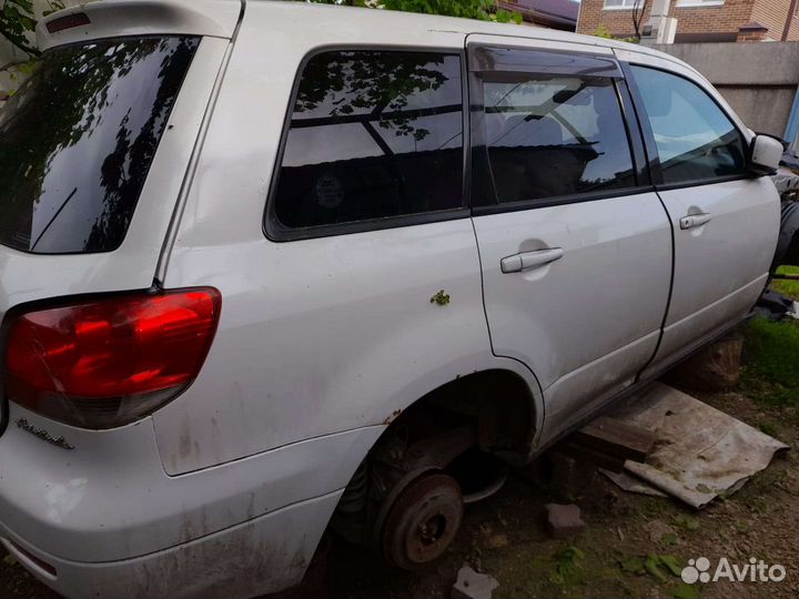 Автомобиль на запчасти разбор Mitsubishi Outlander
