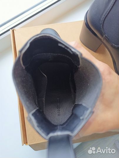 Ботильоны Reserved