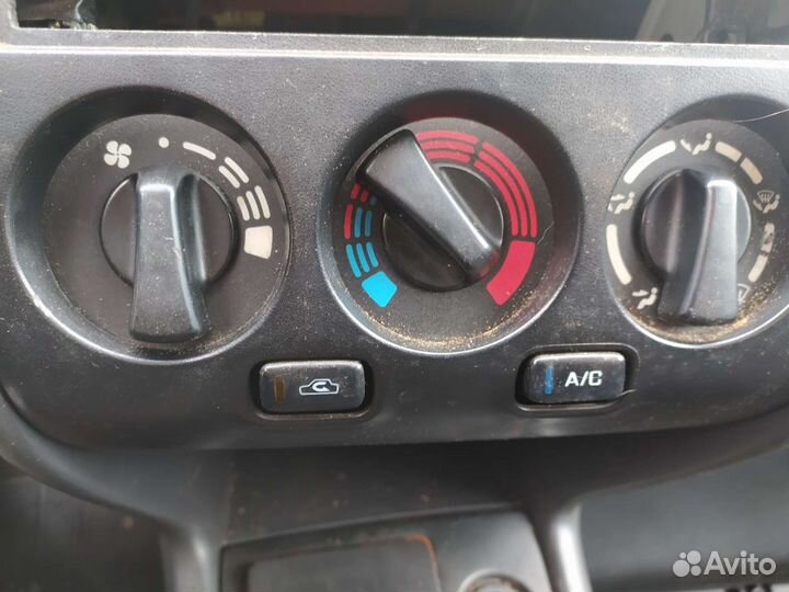 Блок управления отопителем Ниссан Примера Р11