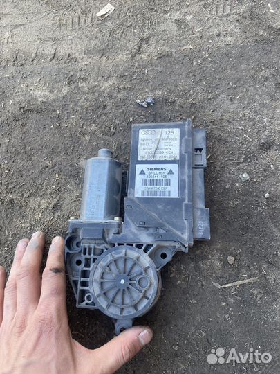 Моторчик стеклоподъемника audi