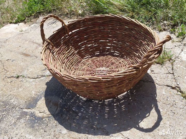 Корзина плетеная большая