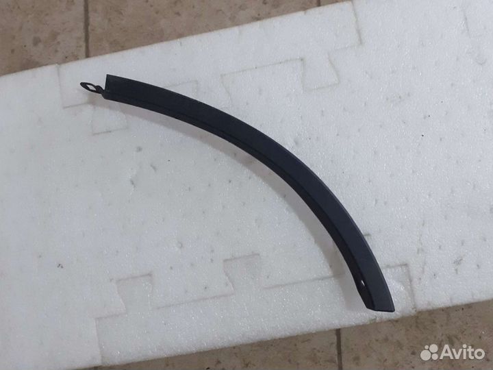 Накладка крыла задний левый Toyota Prado 150