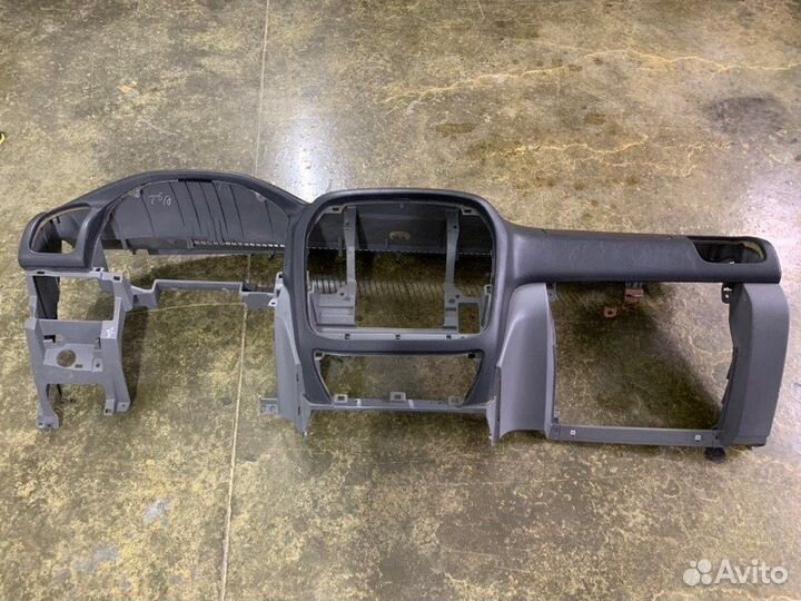 Торпедо Toyota Land Cruiser 100