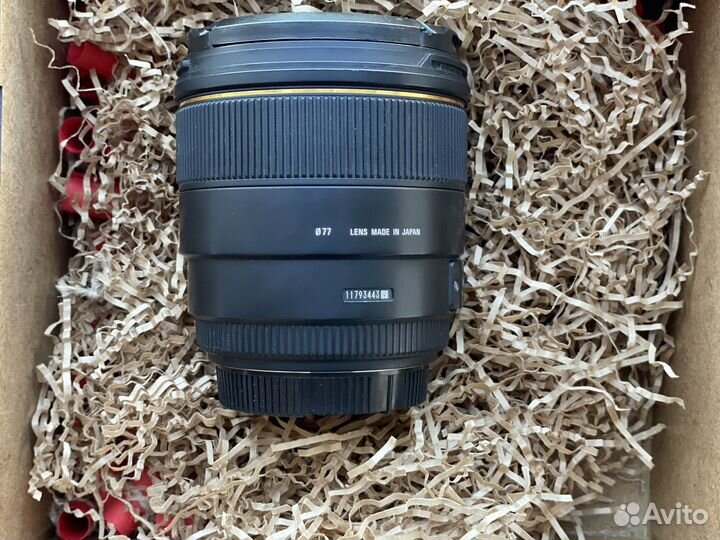 Объектив Sigma 85mm f 1,4/Sigma 70-300mm F4-5,6 DG