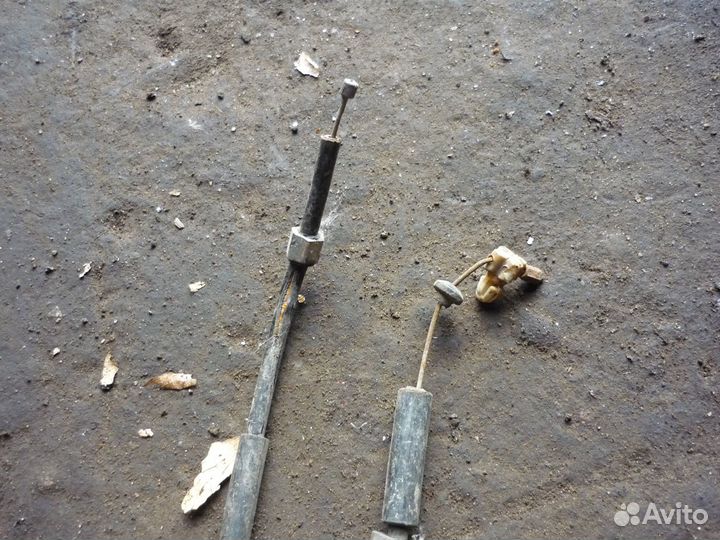 Трос капота Рено Логан