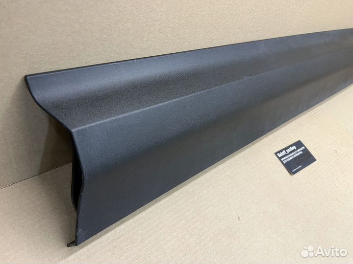 Расширитель двери передней правой Кодиак 1 Шкода