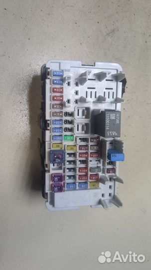 Блок предохранителей Cadillac XT4, 2019