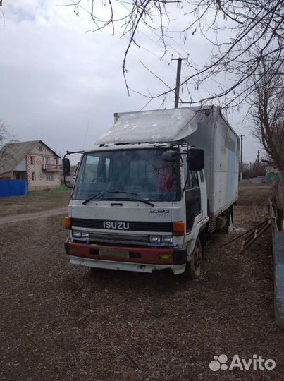 Isuzu Forward по запчастям