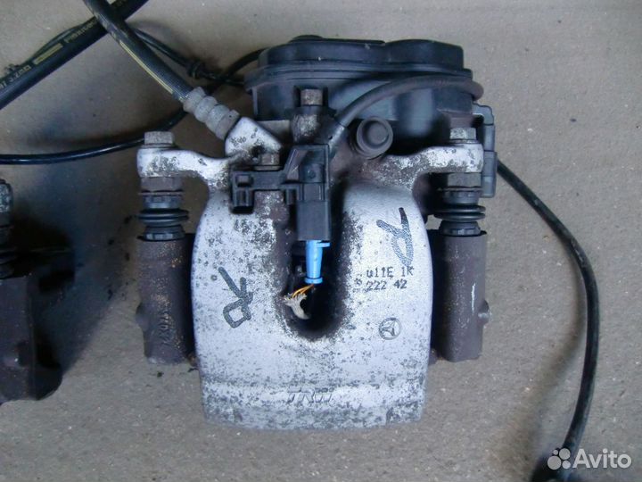 Суппорт тормозной задний Mercedes S class W222