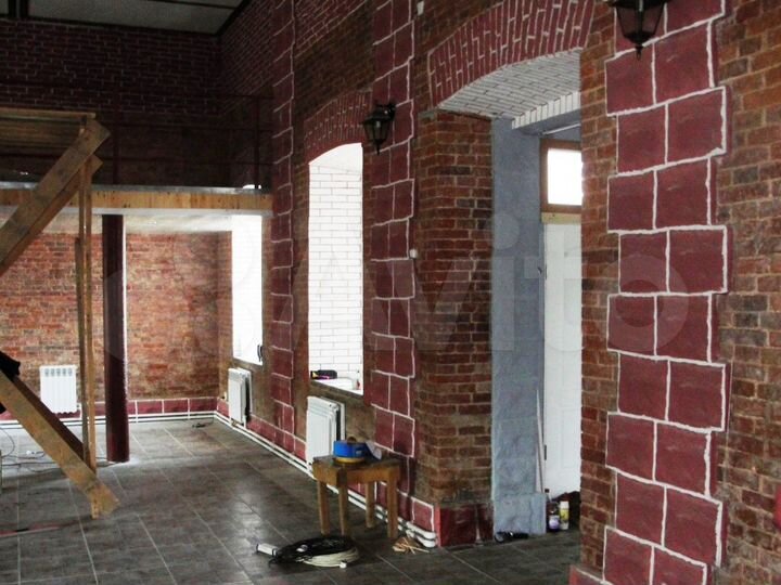 Дом 550 м² на участке 90 сот.