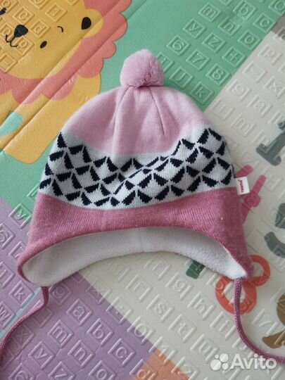 Шапка для девочки reima