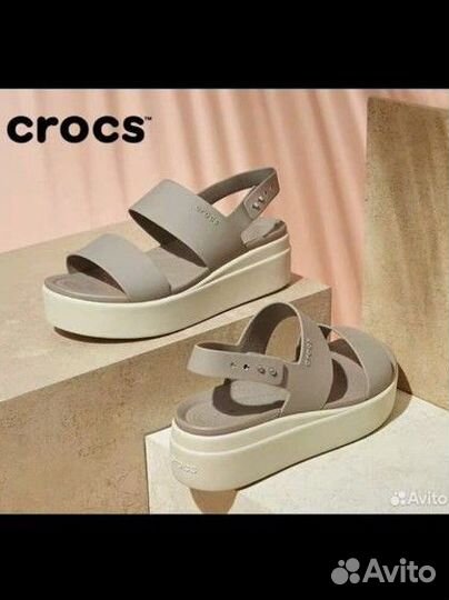 Босоножки crocs brooklyn w9