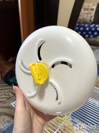 Колесо и поилка для хомяка