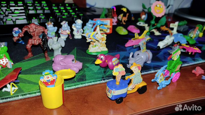 Игрушки из киндера 90х