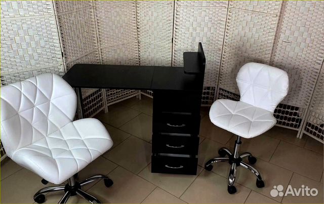 Маникюрный стол складной