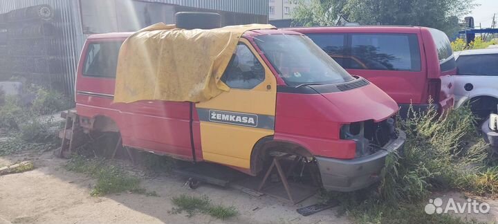 Дверь правая VW T4.Фольксваген Т4