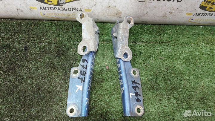 Петли капота Mitsubishi Carisma I