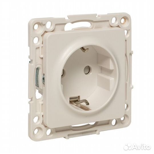 Розетка 1 пост с винтовыми клеммами EKF Стокгольм с/з с/ш белый