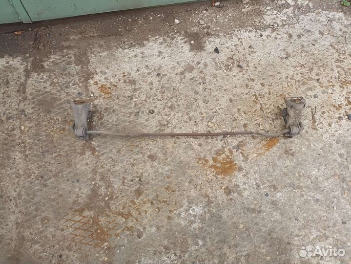 Задний стабилизатор lancer 9