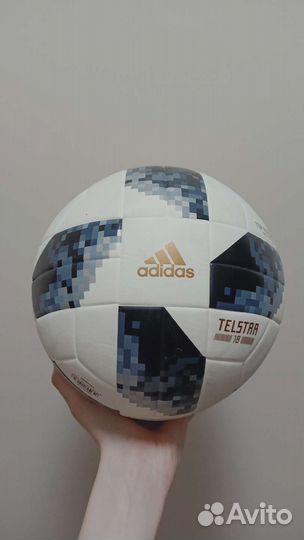 Футбольный мяч adidas telstar fifa 2018