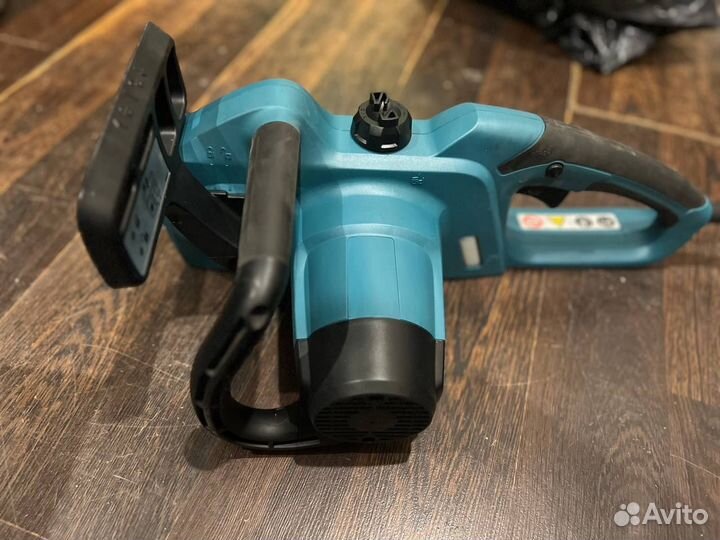 Пила цепная электрическая Makita UC3541A б\у