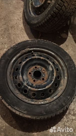 Dunlop SP Winter Ice 01 205/55 R16 94