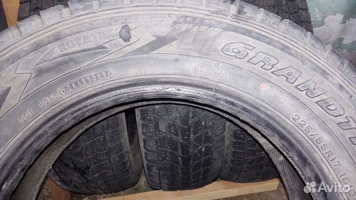 Dunlop Grandtrek SJ6 225/65 R17