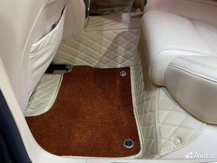 Коврик автомобильный