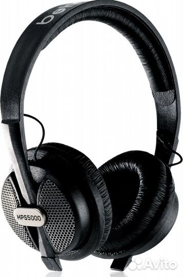 Behringer U-phoria studio PRO -комплект для записи