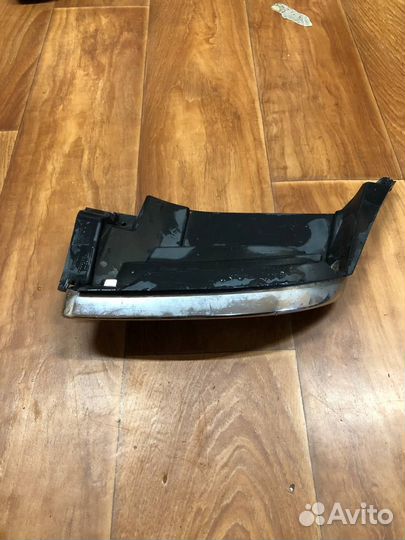 Кранштецн глушителя с насадкой правый GLE 292