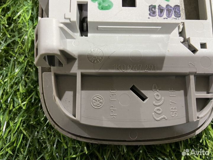 Плафон салонный Volkswagen Golf (Mk5) V