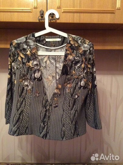 Костюм женский р.52-54