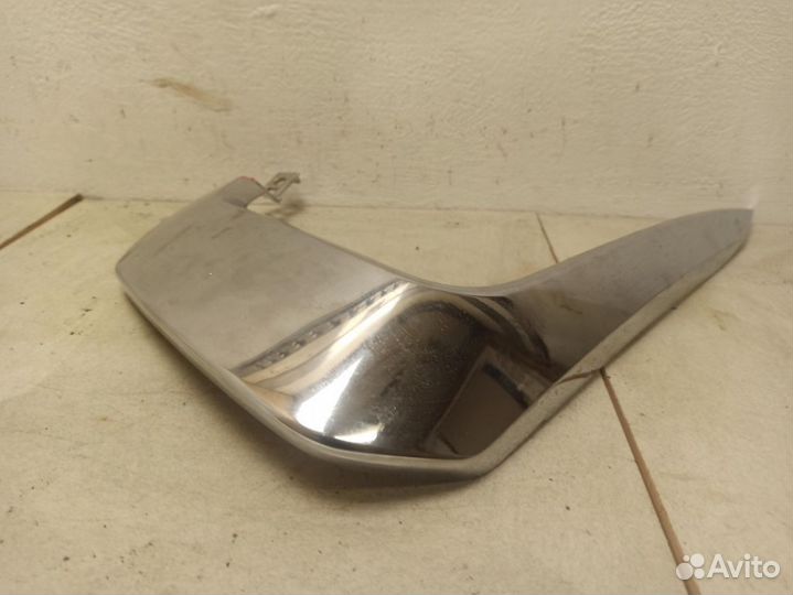 Накладка переднего бампера