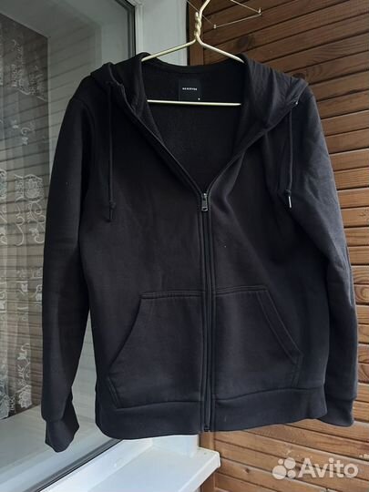 Толстовка reserved