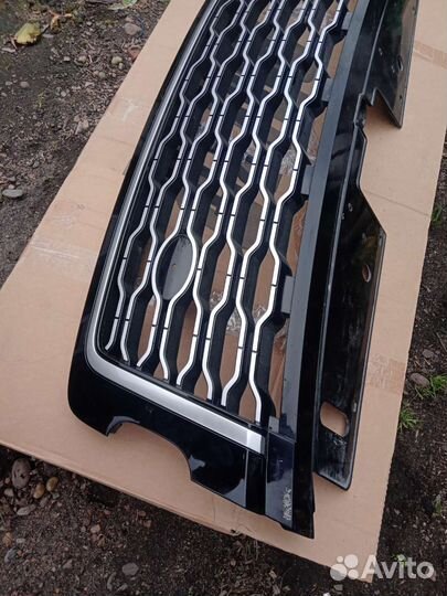 Решётка радиатора Lend Rover