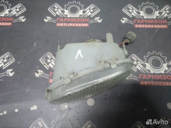 Левая противотуманная фара Chevrolet lanos