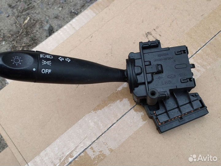 Hyundai Getz подрулевой 32932А переключатель света