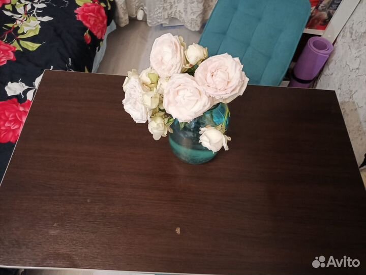 Стол